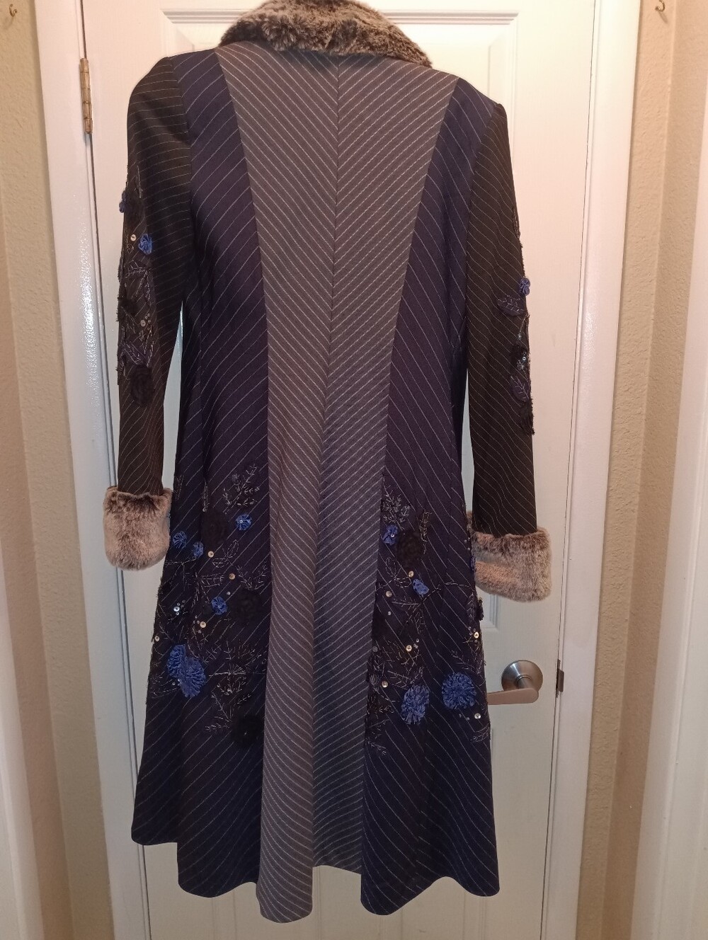 Price Firm Vintage Sue Wong Matching Coat & Dress Set Sz6 Black Blue Grey Beaded - Picture 2 of 12